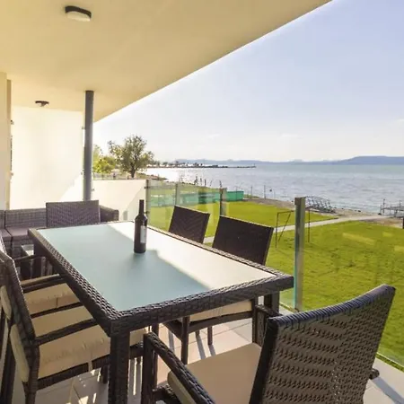 Apartament Lellemarine *