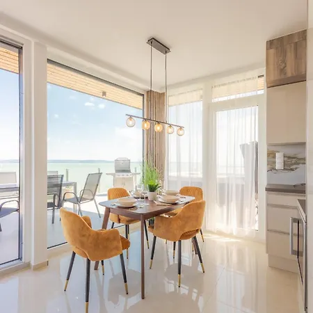 Apartament Lellemarine *
