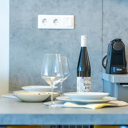 Lellemarine Apartament *